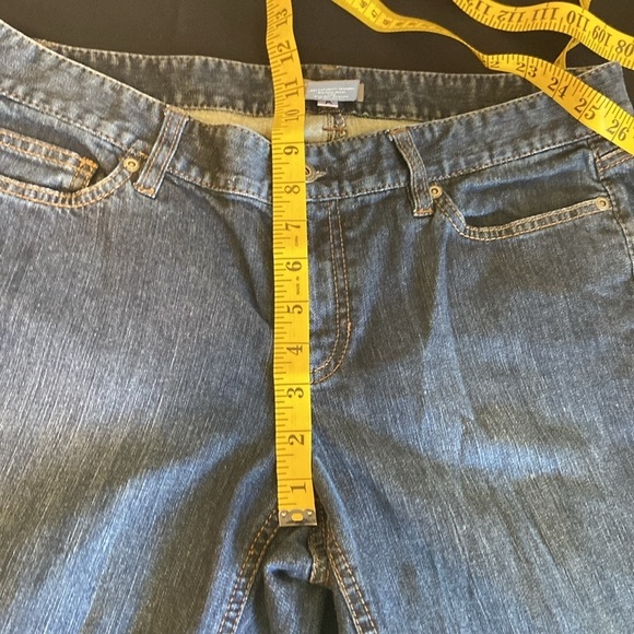 Ann Taylor Size 12P Petite Curvy Fit Dark Blue Jeans - Picture 8 of 8
